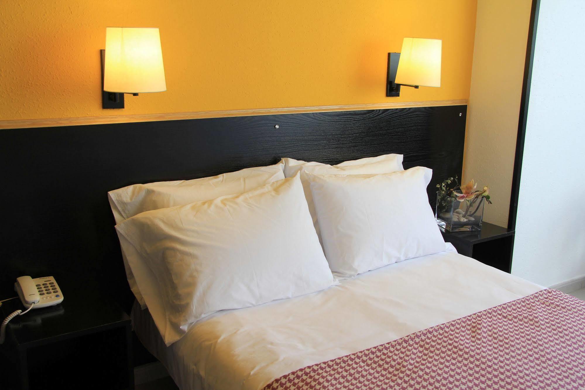 สปา โฮเต็ล เอช ท็อป บีซีเอ็นซิตี้ Hotel บาร์เซโลนา ภายนอก รูปภาพ