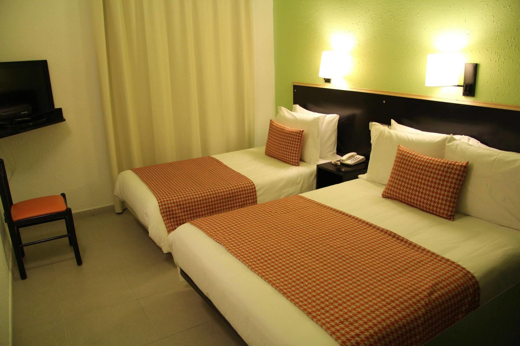 สปา โฮเต็ล เอช ท็อป บีซีเอ็นซิตี้ Hotel บาร์เซโลนา ภายนอก รูปภาพ